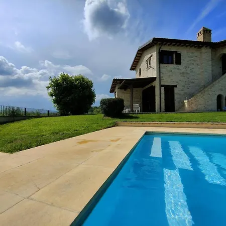 Rustic House In Ripatransone With Private Pool Holiday home