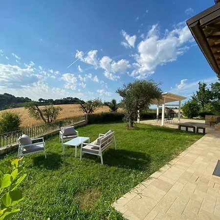 Holiday home Rustic House In Ripatransone With Private Pool
