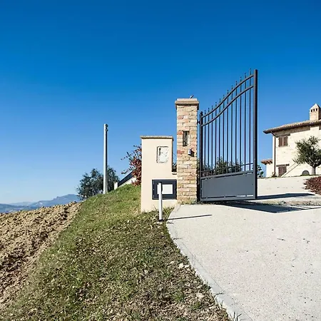 Rustic House In Ripatransone With Private Pool Holiday home